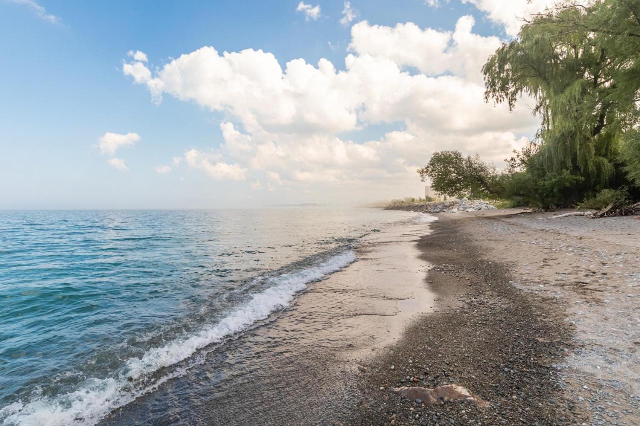 Globalstay Modern Townhomes In Lakeshore Steps To The Beach Hamilton Luaran gambar
