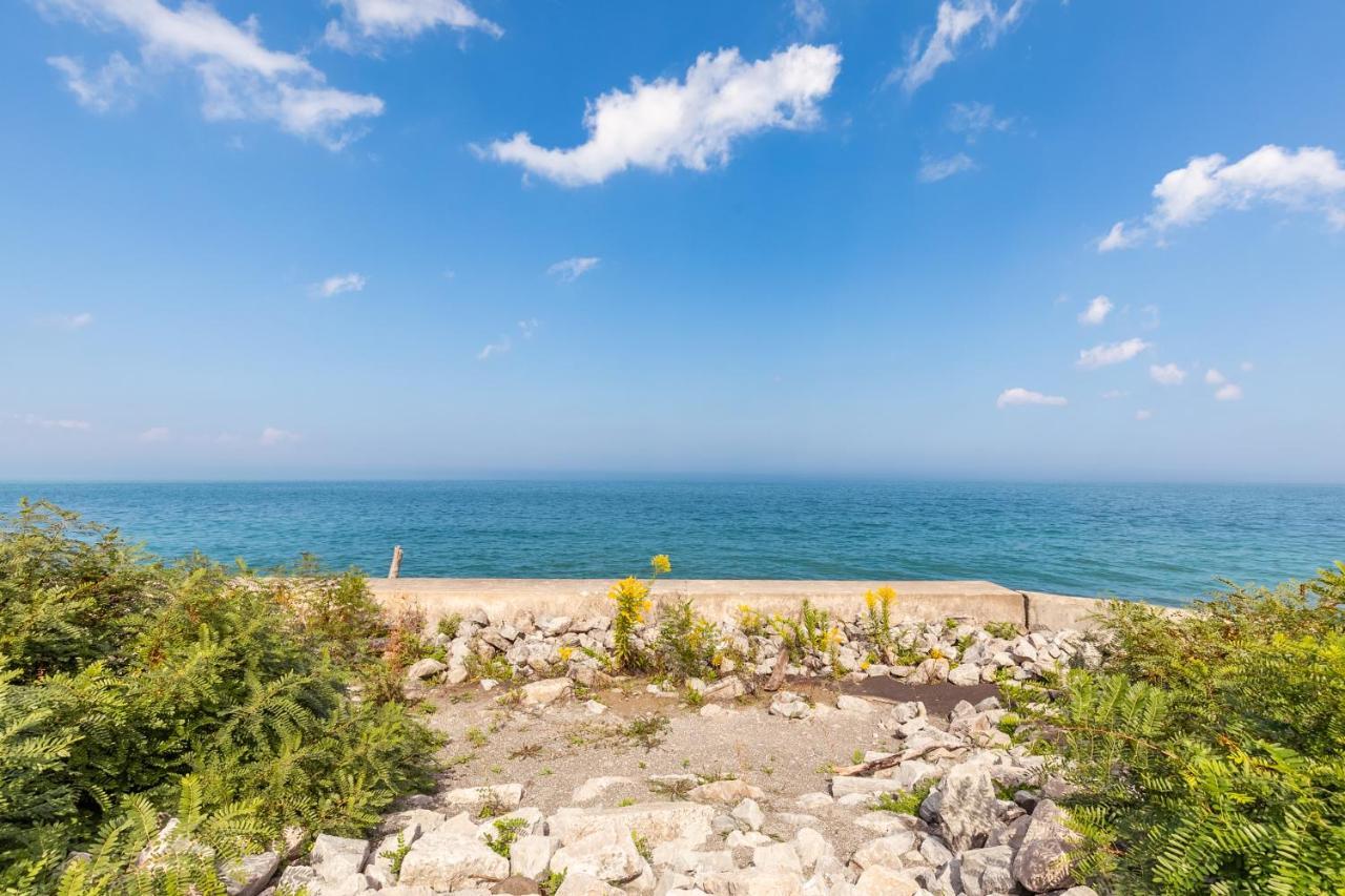 Globalstay Modern Townhomes In Lakeshore Steps To The Beach Hamilton Luaran gambar