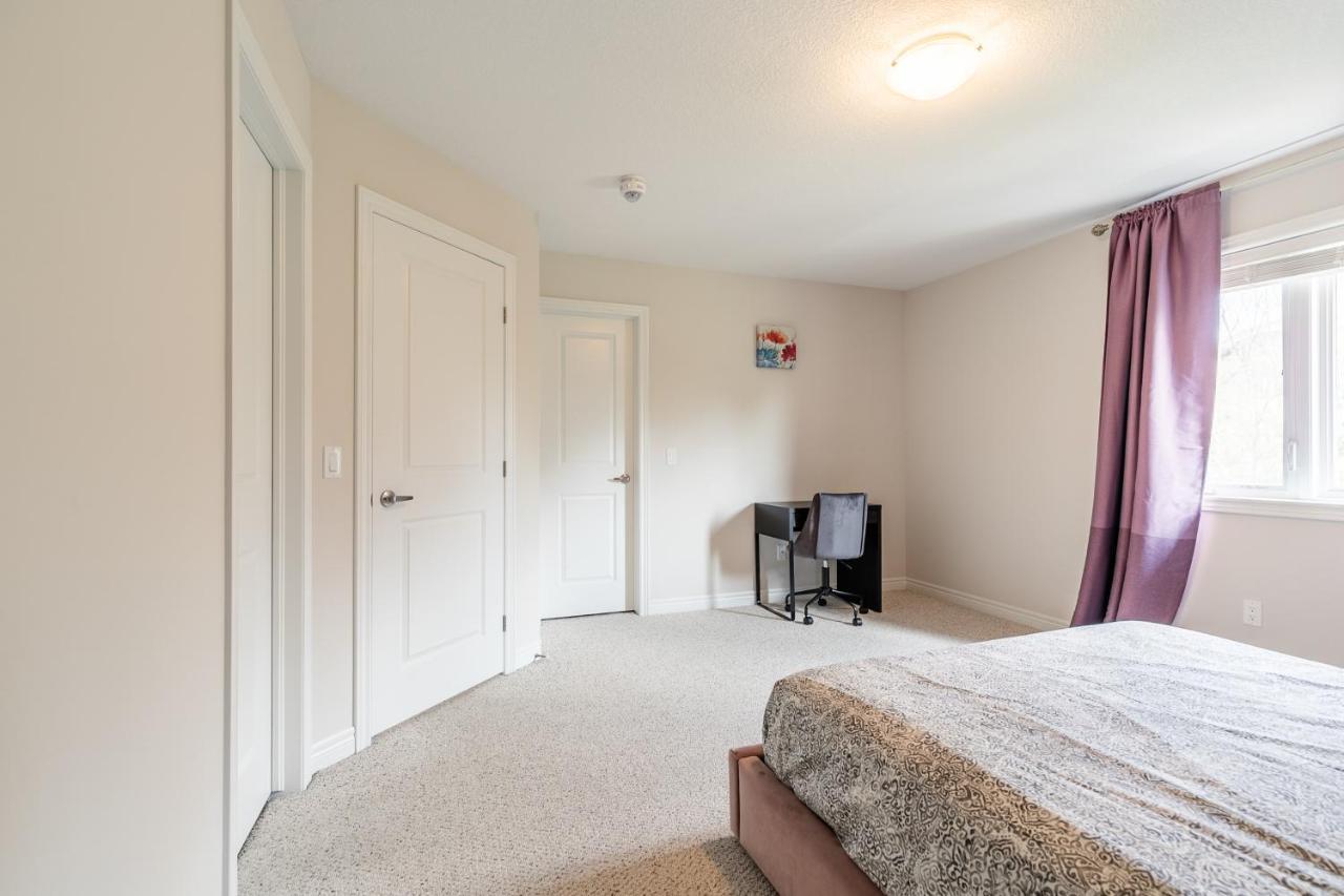 Globalstay Modern Townhomes In Lakeshore Steps To The Beach Hamilton Luaran gambar