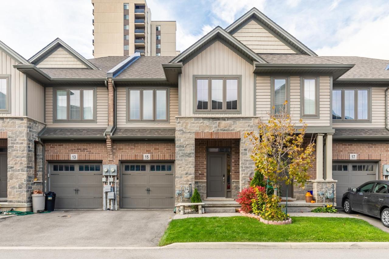 Globalstay Modern Townhomes In Lakeshore Steps To The Beach Hamilton Luaran gambar